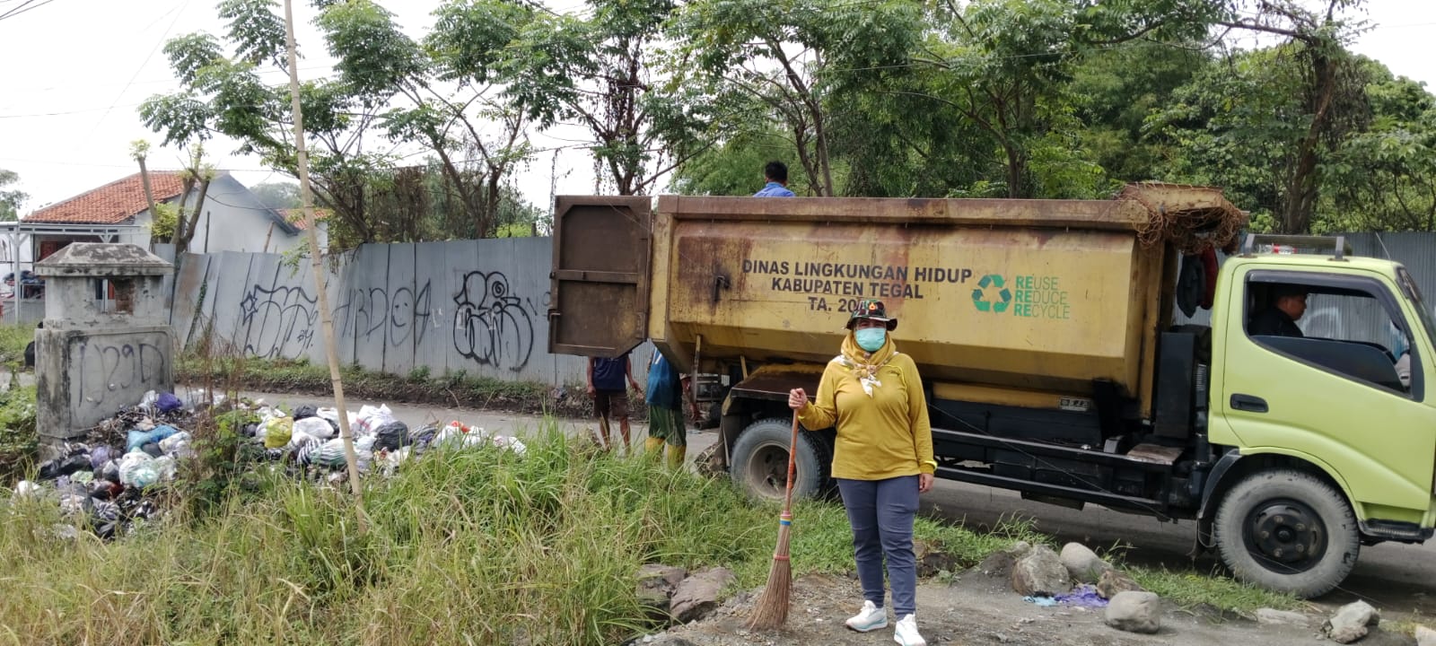 world-clean-up-day-2025-bersama-camat-dan-staff-kecamatan-talang