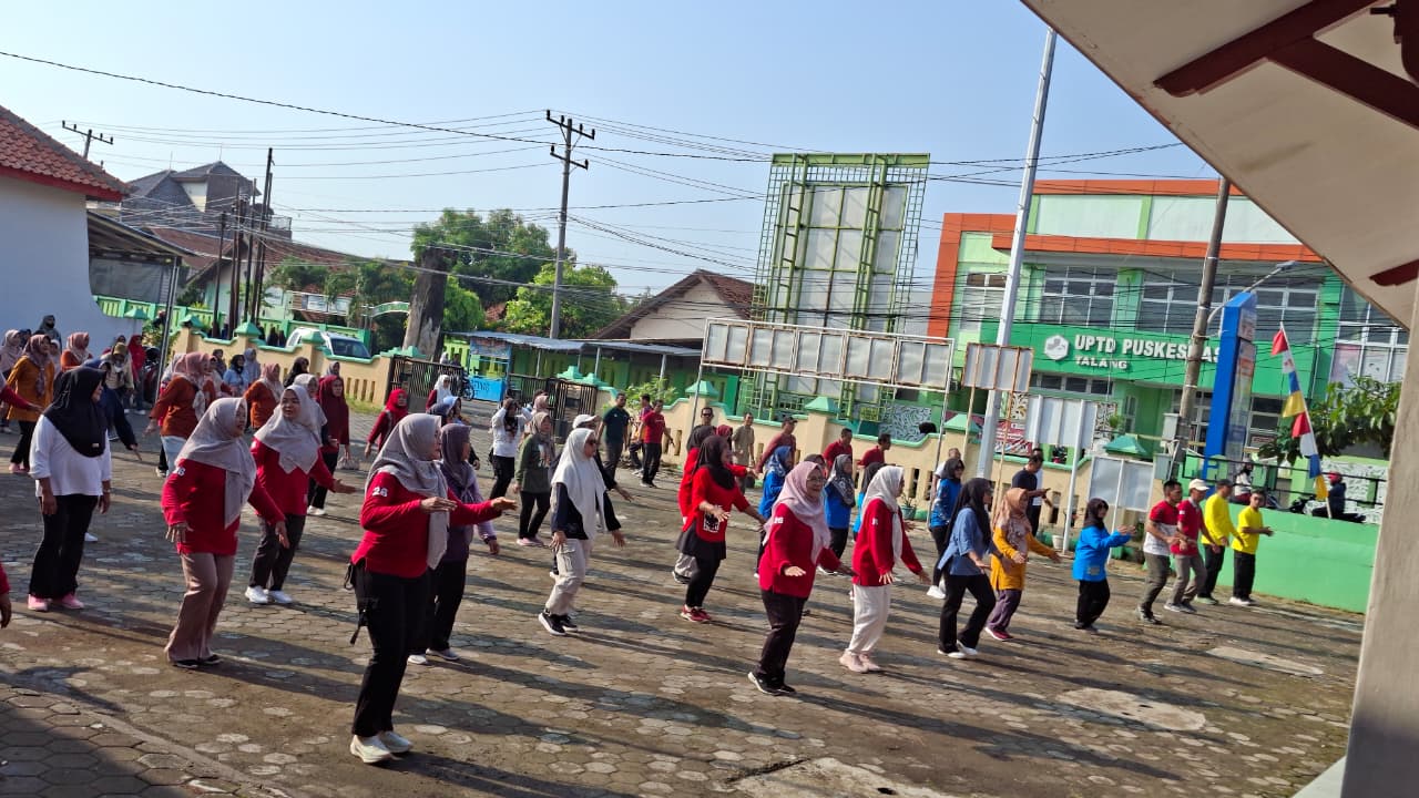 wujudkan-hidup-sehat-dan-pererat-persaudaraan-semangat-silaturahmi-senam-bersama-tp-pkk-se-kecamatan-talang
